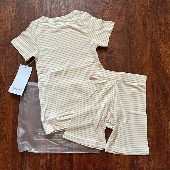 NWT Goumi Kids Happy Stripe Toddler Biker Set SZ 5T Shorts Tee Toddler - Picture 3 of 3